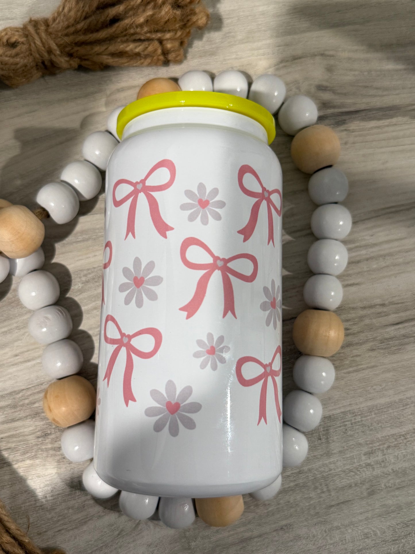 Bow w/daisy tumbler
