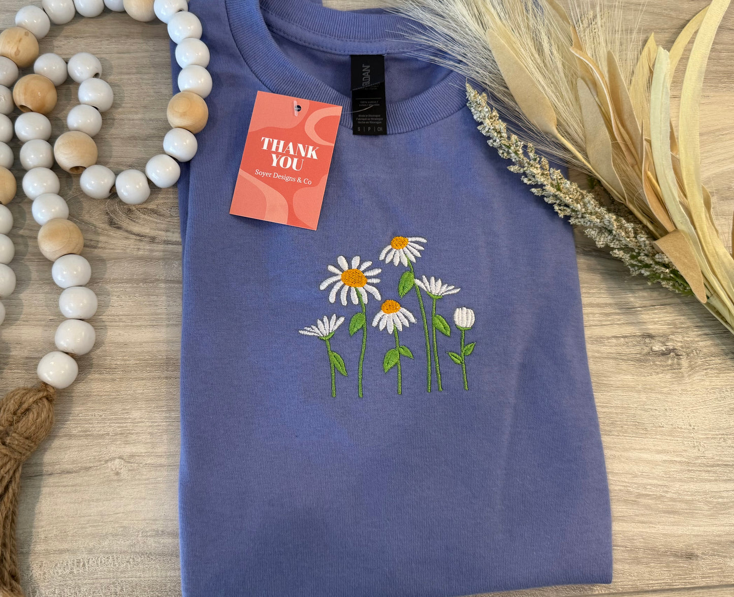 Daisy tee